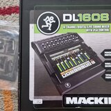 Vand Mixer Digital Mackie DL1608 – impecabil + 2 iPad-uri + Router Apple